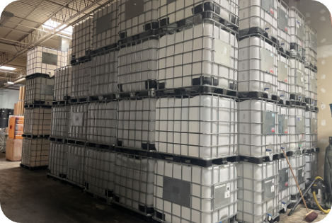 plastic-IBC-containers-stacked